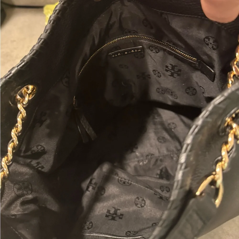 Tory Burch Marion Slouchy Large Black Leather Tote! Excellent Condition!! - Picture 8 of 11
